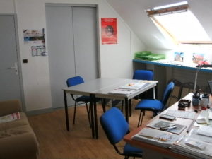domiciliation entreprise sur Paris et Senlis Élysées solutions